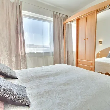 Luxury - Tatari By Rikas Apartman